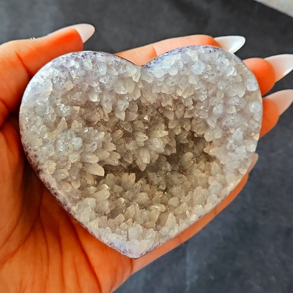 Amethyst Heart - Picture 1 of 1